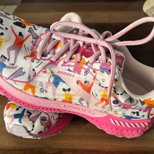 Brooks Women’s Sneakers